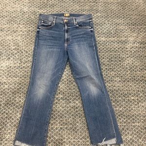 Women’s Mother Jeans EUC. Style is The Insider Crop Step Fray size 31